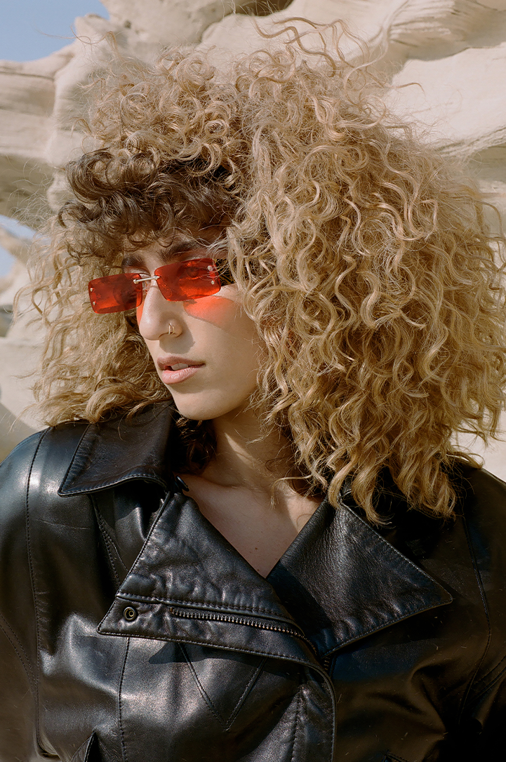 Palmette Heat Red Shades