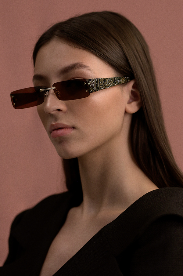 Palmette Heat Brown Shades