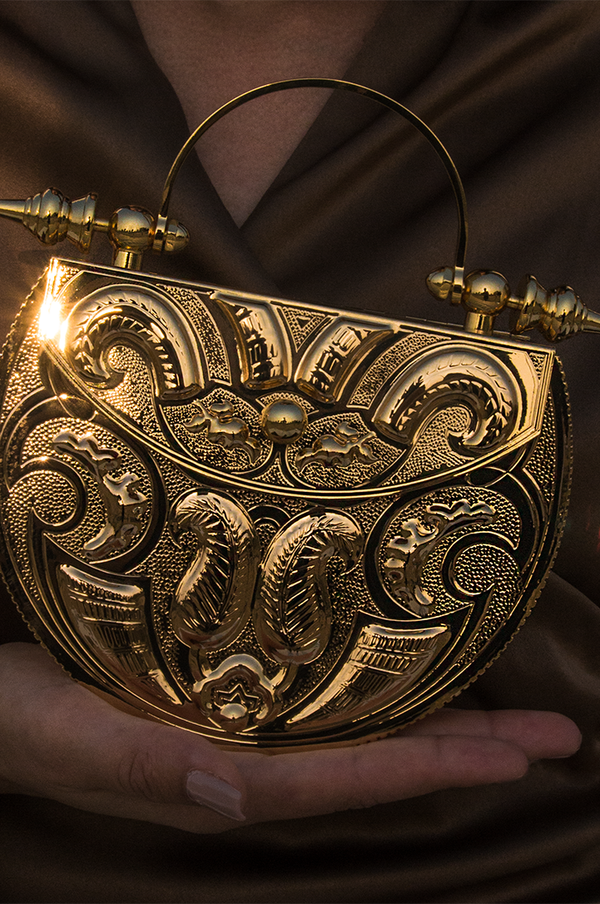 Palmette Oval Minaudière